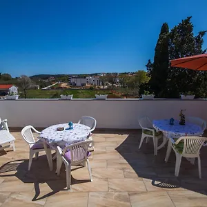 https://apartman-kristina-banjole.pula-hotels.org