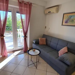 Nevenka Apartment Krk Town