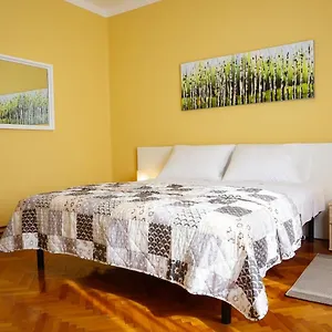 Nena Apartment